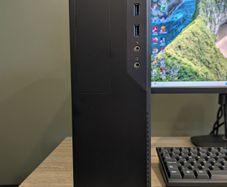 AMD Ryzen 3 4300G 16GB RAM 24" LCD 512GB NVMe Win 11 Office Pro 24 Wifi Bluetooth
