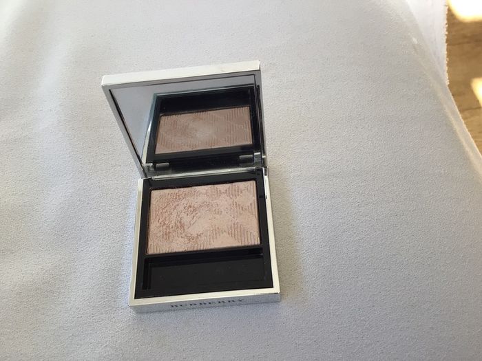 Burberry Eye Colour Wet and Dry Glow Shadow