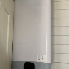 Hot water tank