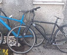 2 bicycles, need a bit of fixing up.