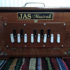 Jas Shruti Box