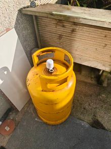 gas cylinder