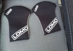 Lomo Neoprene Pogies Our Polar kayak pogies feature a velcro closure for around the paddle shaft.