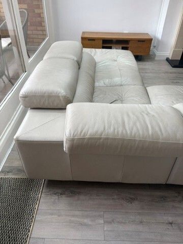 New Trend Concepts Italian Leather Corner Recliner