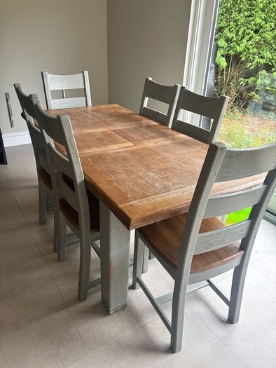 Kitchen table