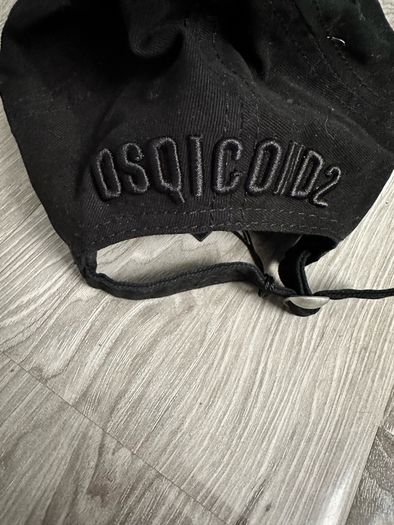 BNWT Black Cap
