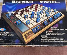 Vintage 1970s board game the generals.