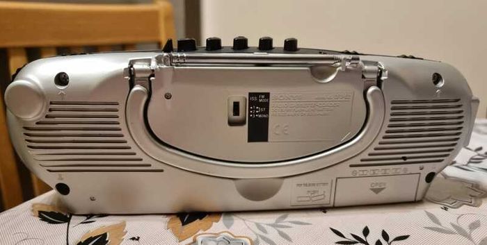 Cassette-Radio-Recorder Sony CFS-E2, Working perfect.