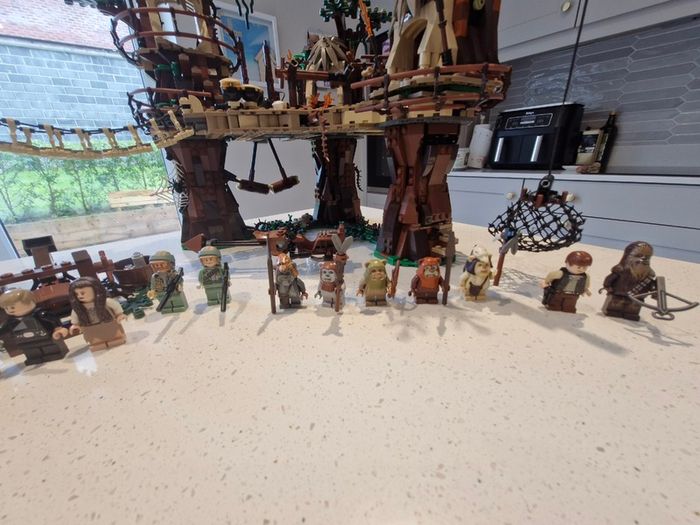 Lego UCS Ewok Village - 10236 (Retired)