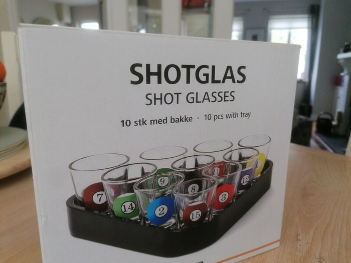 Pool Table Shot Glasses Set