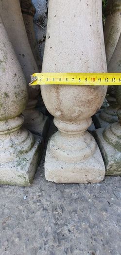 6 Concrete balustrades