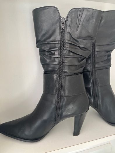 Marco Tozzi  Black leather boots-Softest Leather High Heels Size Uk 6 Eu 39.  Elegant.  In SUPER Condition.