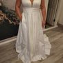 Wedding Dress -Brand New Image 4