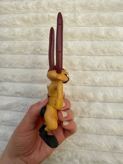 Scamper approx. 4" McDonald's Bendy Bendable Movie Action Figure Igor Used Please see photos
