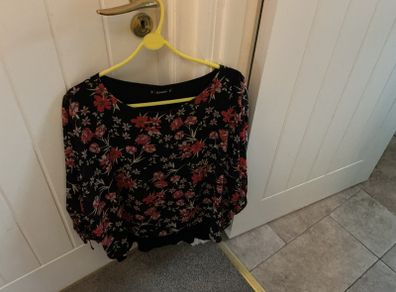 Ladies dressy top size XL
