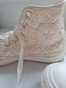 Cream lace Converse Hi - Tops