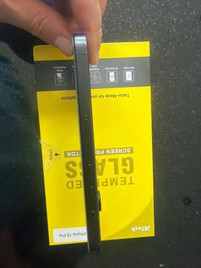 iPhone 15 pro 256gb