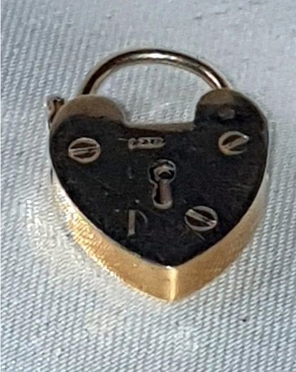 Pristine Vintage 9ct Gold Heart Padlock Charm