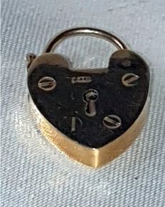 Pristine Vintage 9ct Gold Heart Padlock Charm