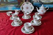 22 Piece Royal Albert Berkeley Bone China Gold Gilt Tea Set With Large Tea Pot For 6 Person Setting Made In England