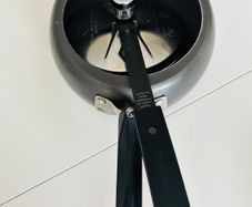 Pressure cooker