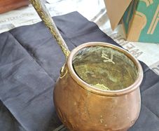 Antique Victorian Forged Handle Rounded Copper Saucepan, postage available or collection, would be a beautiful Planter or display piece, collection is always welcome and recommended in Rochfortbridge Westmeath