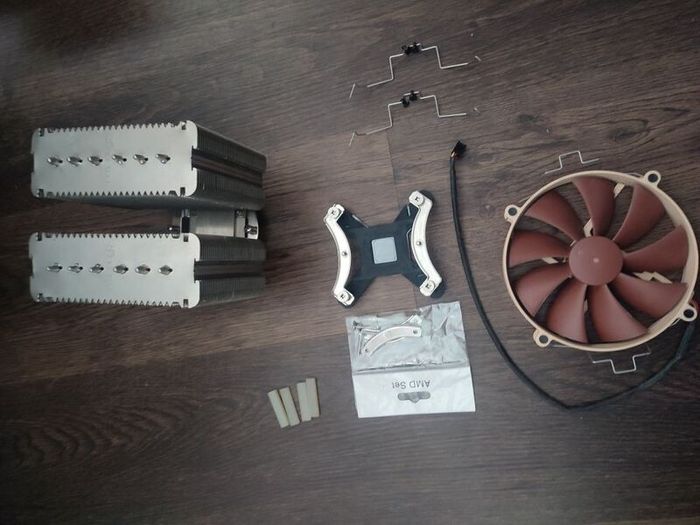 Noctua NH-D14 Premium CPU Cooler