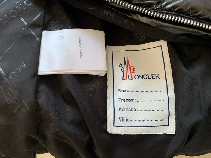 Moncler Puffer Jacket Size 3