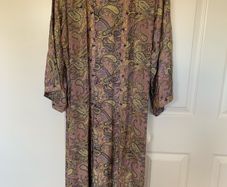 Long beach gown with paisley pattern (one size)