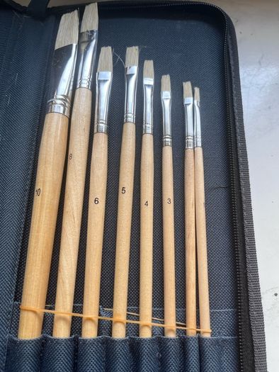 Paint brushes