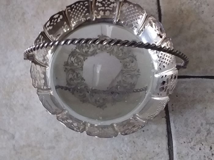 Antique Edwardian Silver Plated Fruit/Cake Basket