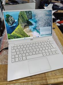 Dell XPS premium laptop i7/16GB/512GB SSD/W11