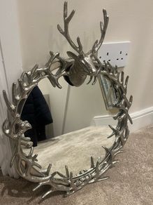 Wall mirror