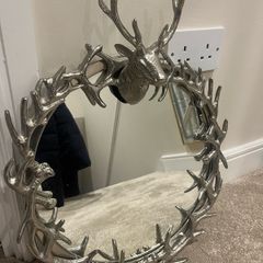 Wall mirror