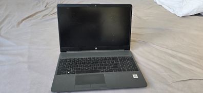 HP 250 G8 15.6-inch, 1TB HD, Intel Core i3-1005G1, 1.20 GHz, 4GB RAM, Windows Pro