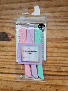 3 Dermaplaning Tools