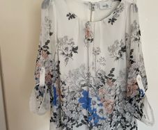 Ladies Wallis Top Petite Size Small