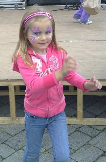 "Cherokee" Pink Jumper.  Age 5-6