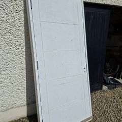 prehung interior door (door in frame with hinges)