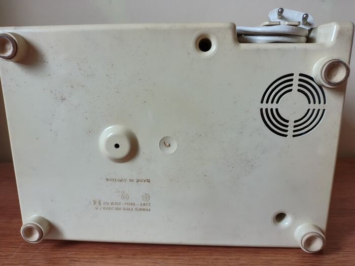Vintage Philips Food Processor (HR 2374)