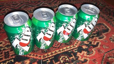 Vintage 7up cans 1996 30 years old