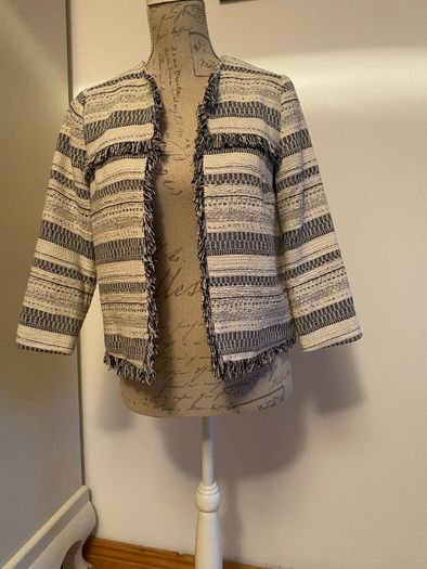 Cute little ladies jacket . Excellent condition . Size ten