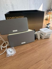 Sonos play 3 White 4 speakers