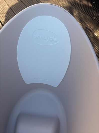 shnuggle baby bath