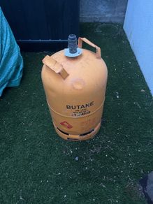 gas cylinder