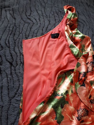 Flowery Dress. Size 8