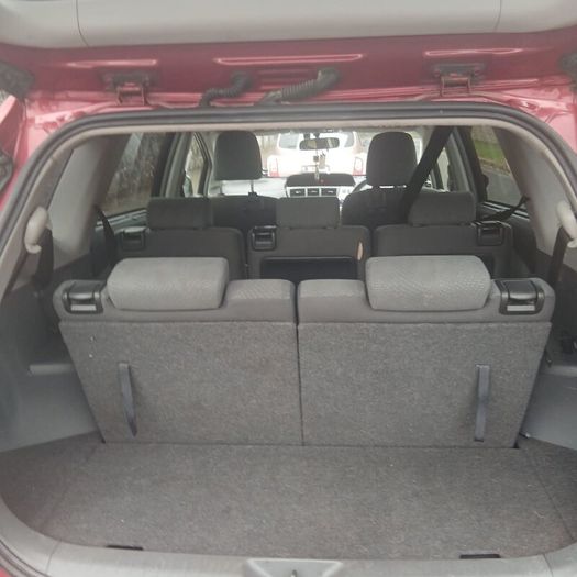 Toyota Prius Alpha 2014