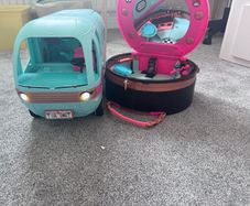 Caravan and hair salon LOL