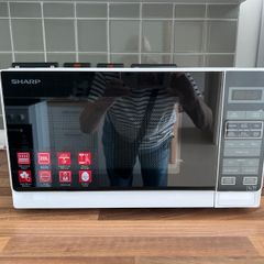 Sharp Microwave 800w Brand New Never Used