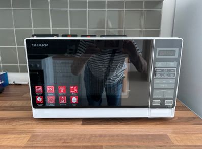 Sharp Microwave 800w Brand New Never Used